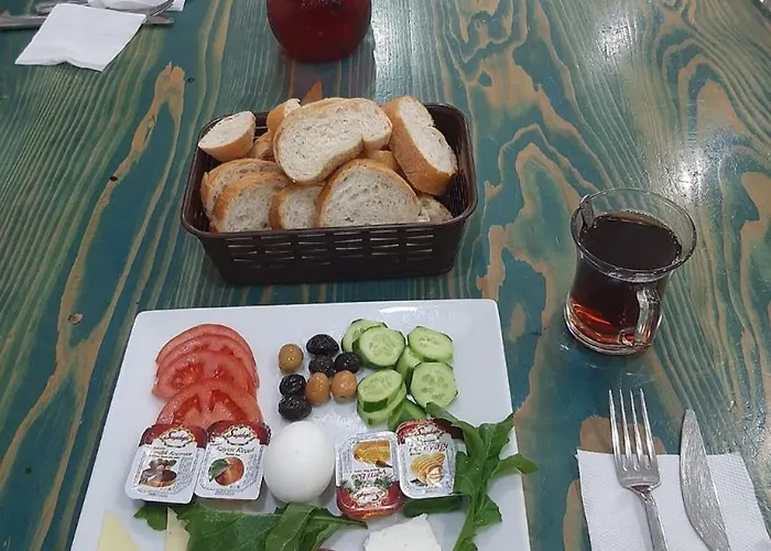 Hotel Bereket Traveler